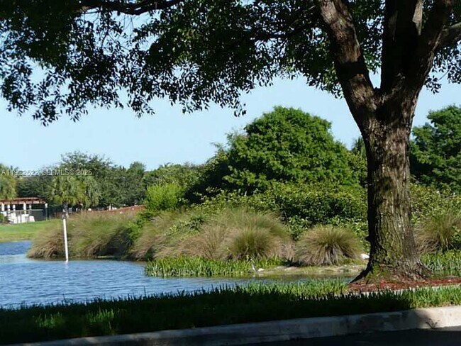 Building Photo - 2494 Centergate Dr