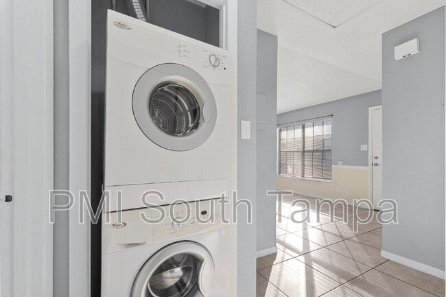 Building Photo - 9950 US-98