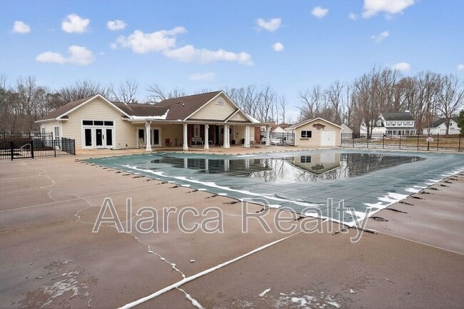 Building Photo - 11025 Scrimshaw Ln