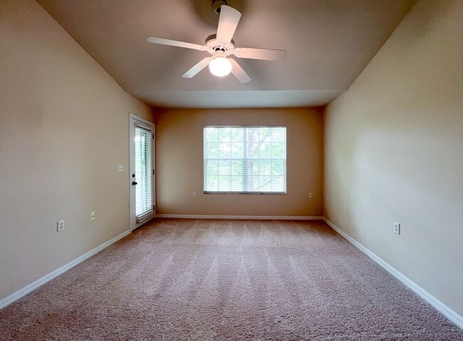 Building Photo - Beautiful 3 Bedroom Condo in the Links wit...