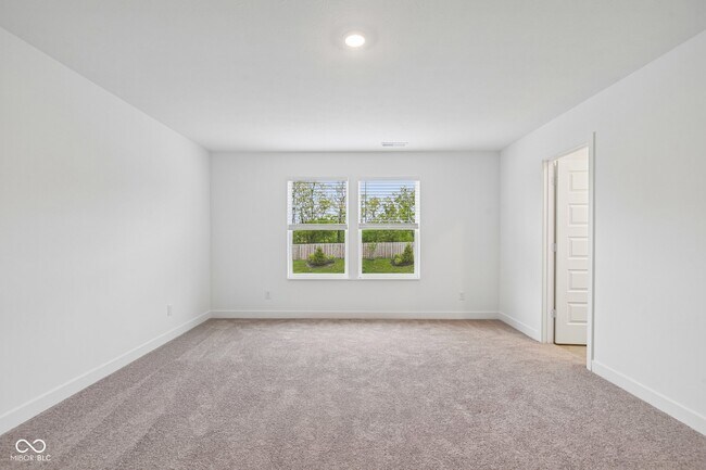 Building Photo - 15274 Farrington Rd