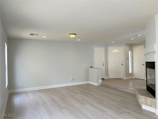 Building Photo - 10108 Basalt Hollow Ave