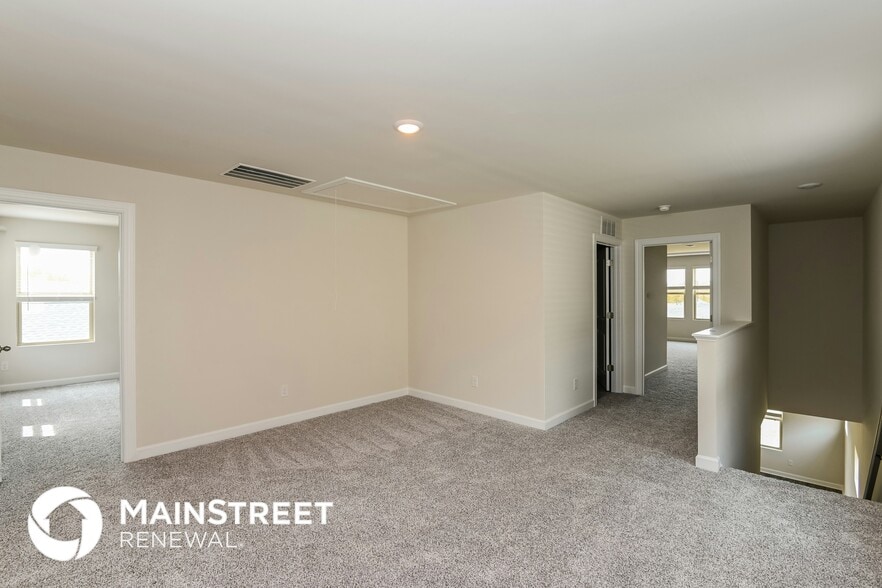 Building Photo - 11909 Red Leaf Dr