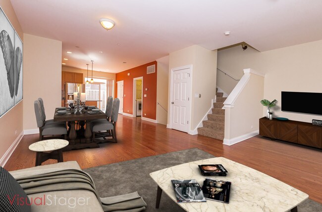 Building Photo - 1193 S Grove Ave