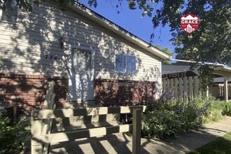 Building Photo - 774 W Cleveland Cir