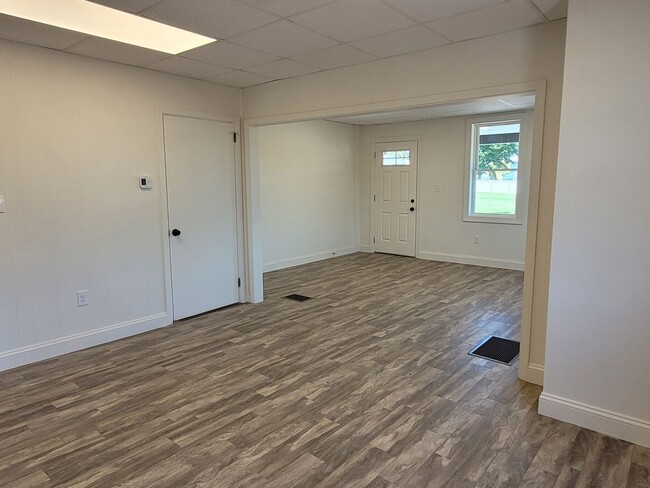 Building Photo - Newly renovated 2 Bedroom Townhome Gordonville