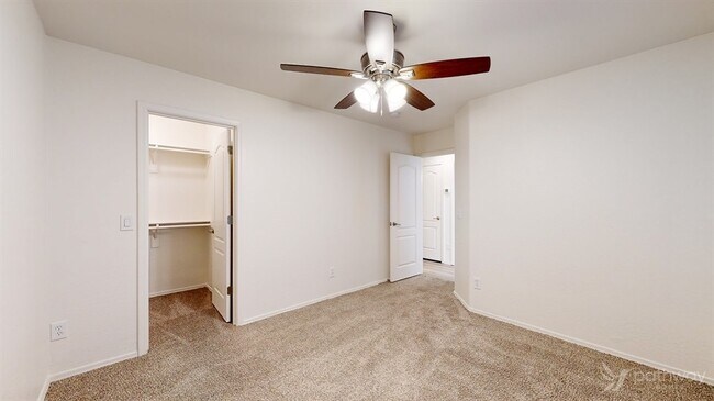 Building Photo - 44336 W McClelland Dr