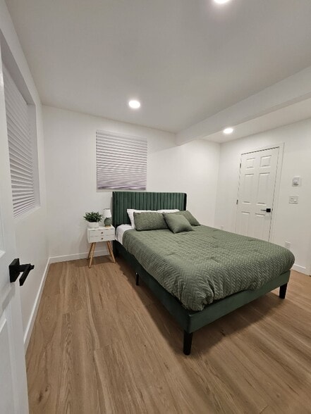 Building Photo - 3927 SW Webster St