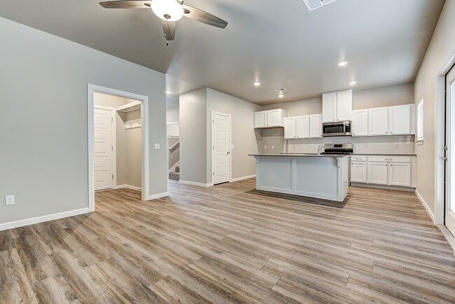 Building Photo - 13503 Bluejacket Dr