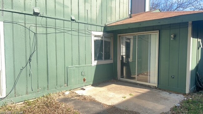 Building Photo - 2607 San Sebastian Cir