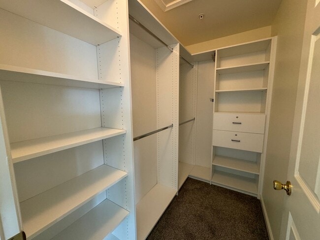 Building Photo - THREE BEDROOM TOWNHOUSE- East Penn Schools