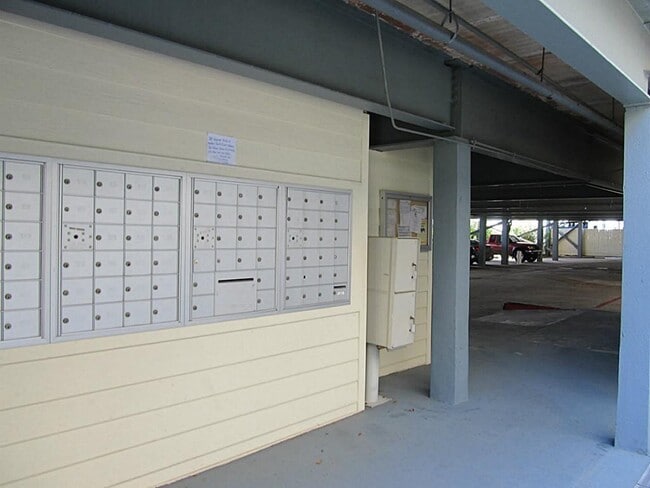 Building Photo - 4001 E NASA Pkwy