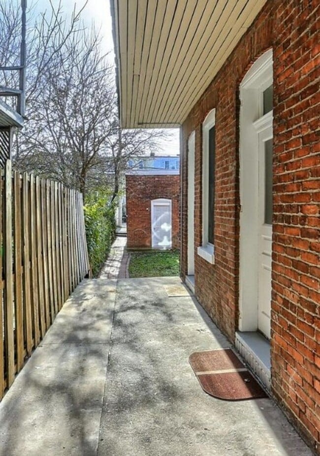 Building Photo - Coming Soon - Spacious 4 Bedroom, 1 Bath H...