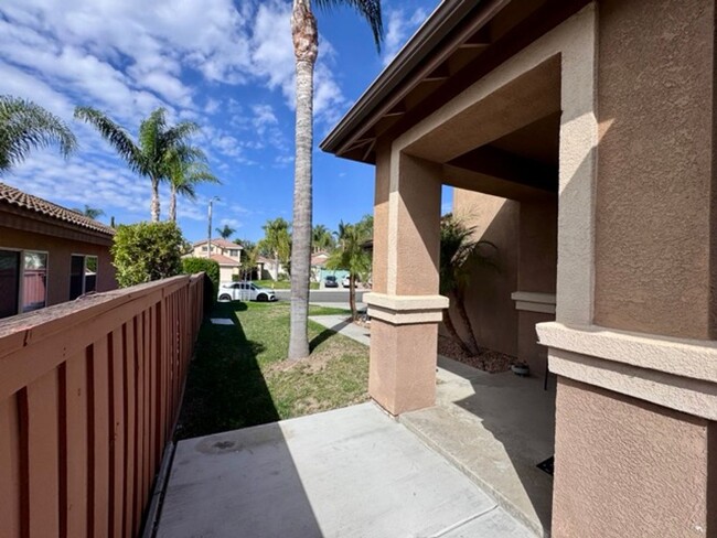 Building Photo - Beautiful 4 Bedroom Home in Paloma Del Sol...