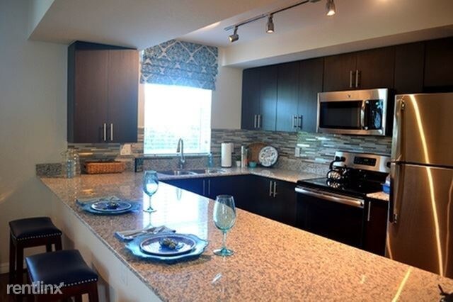 Building Photo - 1 br, 1 bath  - 1090 Quaye Lake Cir