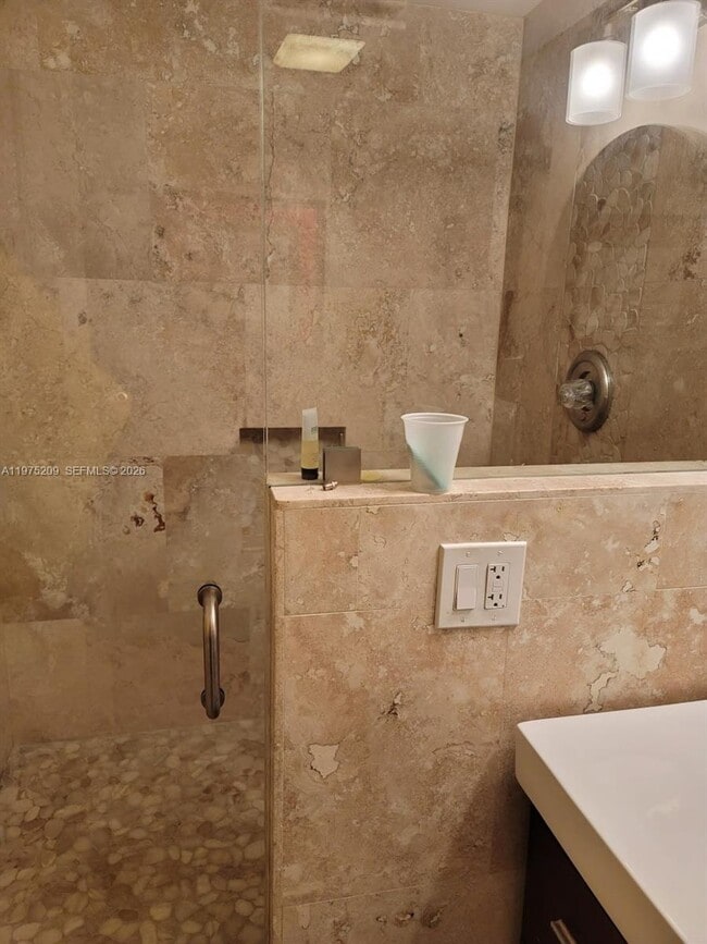 Building Photo - 6450 Collins Ave