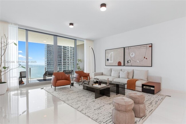 Building Photo - 300 Biscayne Blvd Way