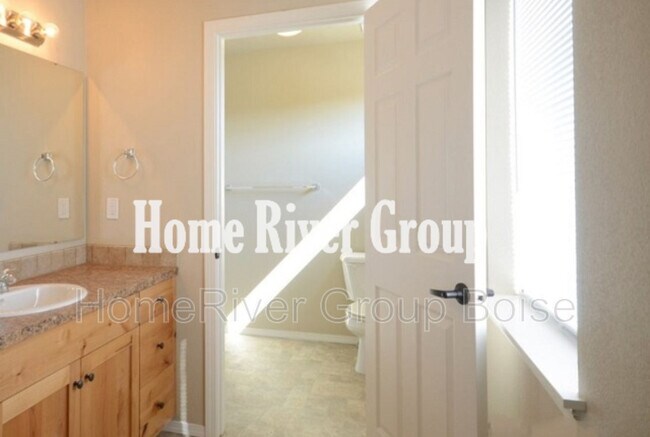 Building Photo - 6677 W Colehaven Dr