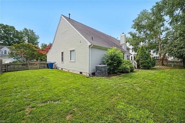 Building Photo - 2653 Christopher Farms Dr