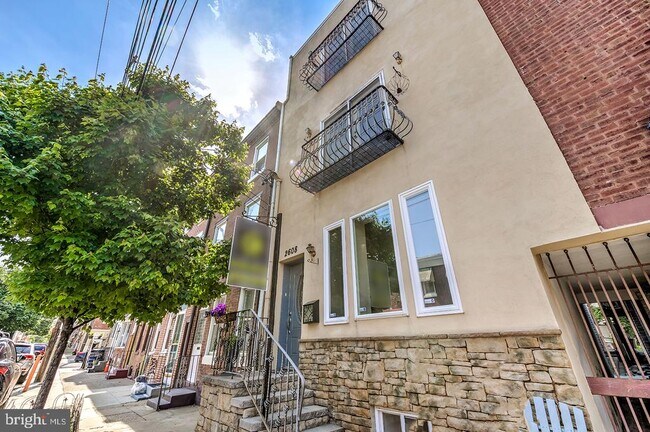 Building Photo - 2608 Edgemont St