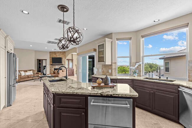 Building Photo - 112 Big Sky