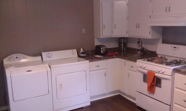 Updated kitchen with appliances provided - 845 Clark St