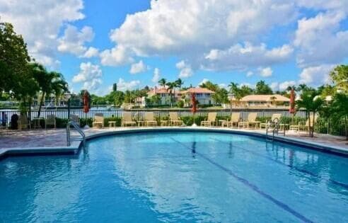 Building Photo - 3420 S Ocean Blvd