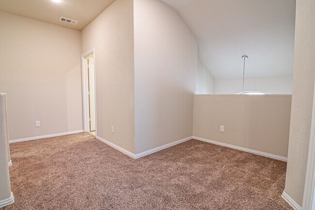 Building Photo - 6715 Hall of Fame Blvd