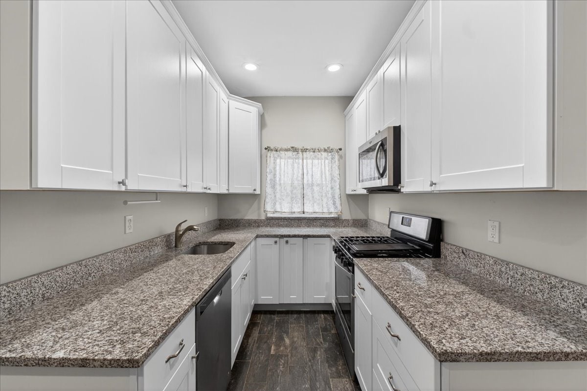 Building Photo - 4636 Shenandoah Ave