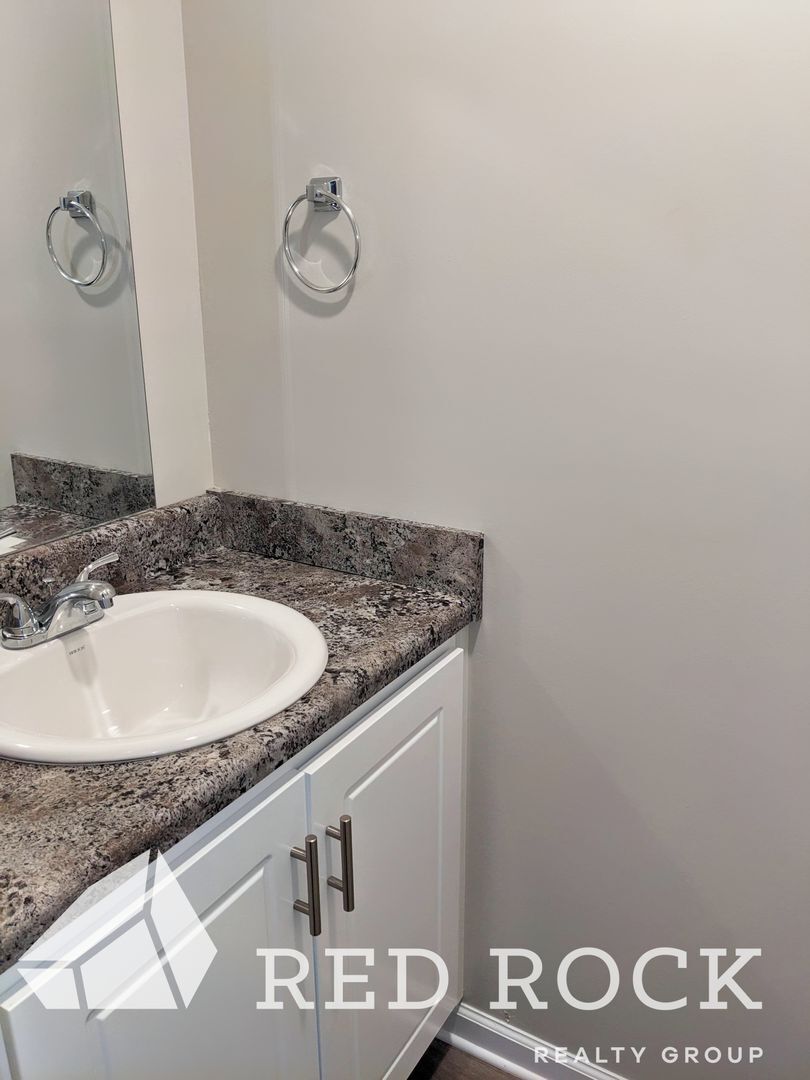 Interior Photo - Chanticleer Apartments - Columbus, MS