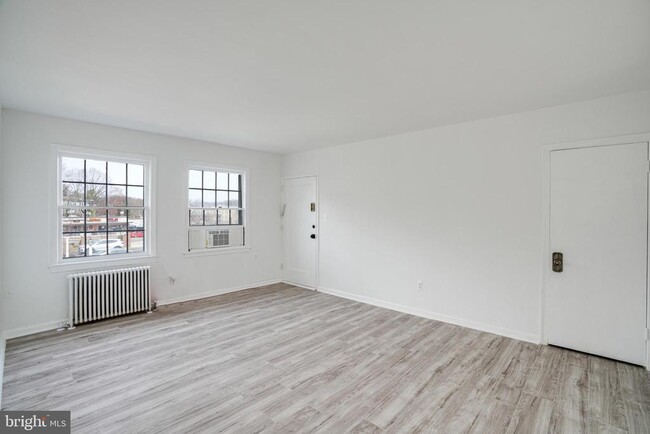 Building Photo - 5110 Columbia Pike