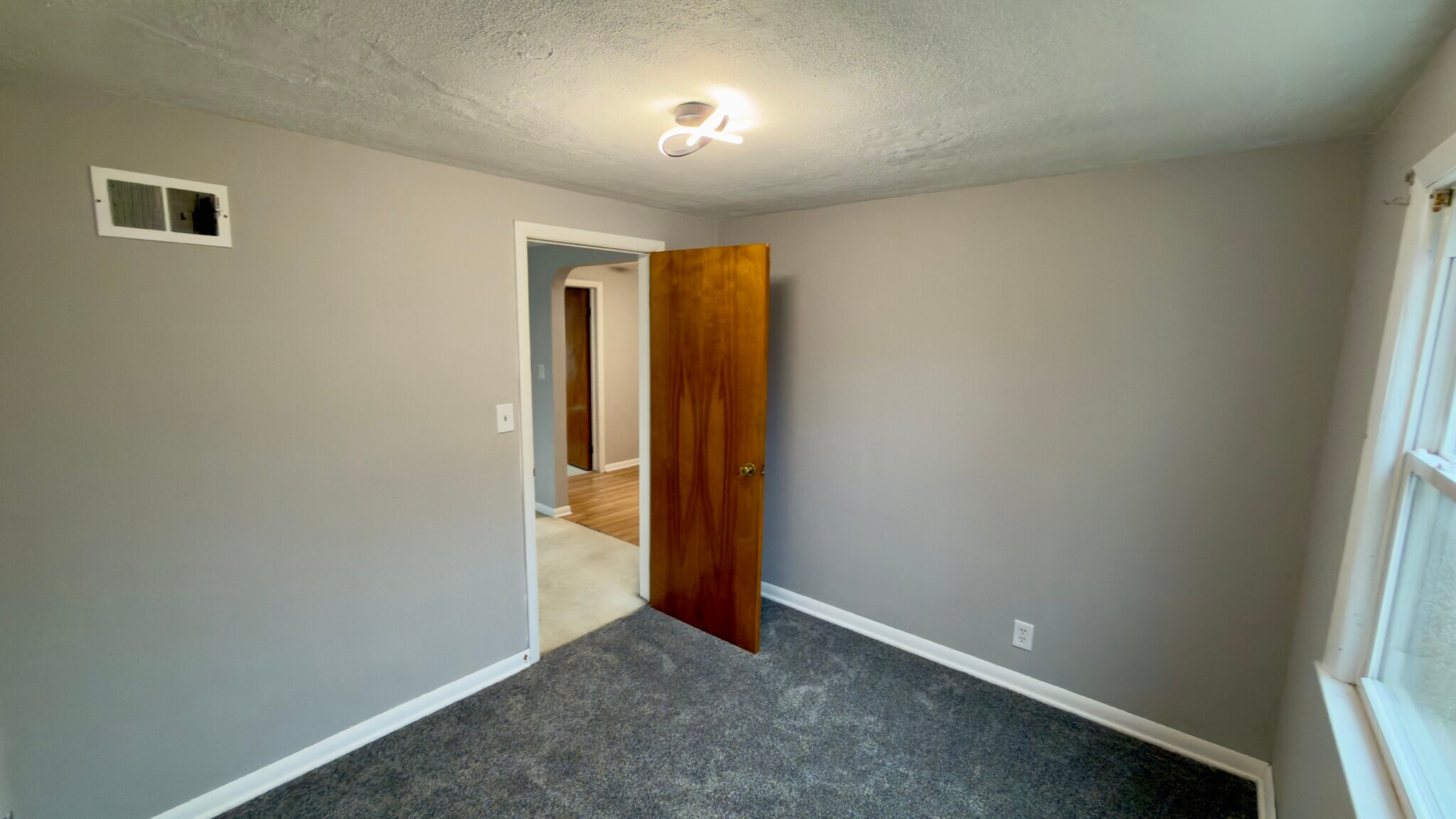 Building Photo - 4383 S 5th Pl