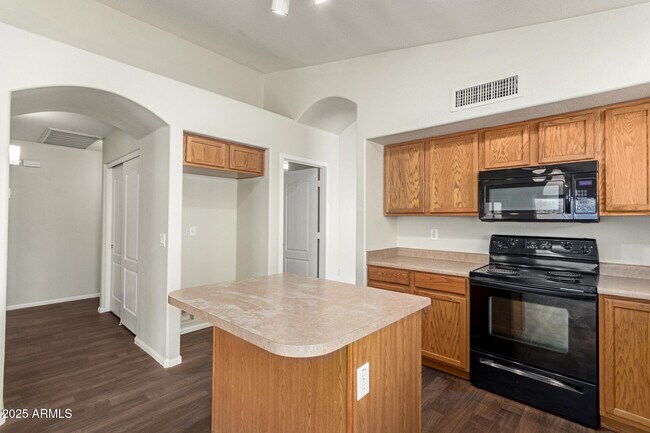 Building Photo - 12425 W Montebello Ave
