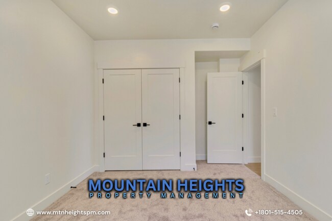 Building Photo - 3727 N 900 W