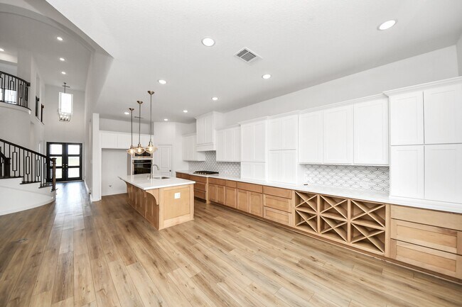 Building Photo - 7410 Blue Finch Ln