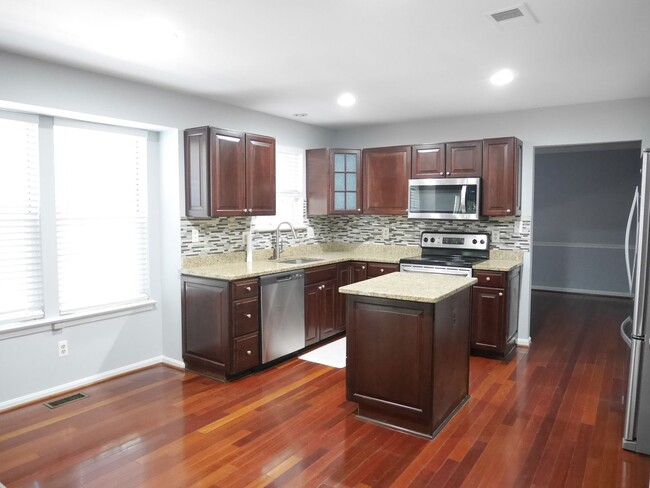 Building Photo - Recently Renovated & Move-In Ready- Bowie, MD