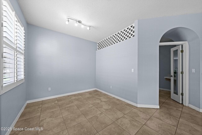 Building Photo - 1850 Emerald Green Cir