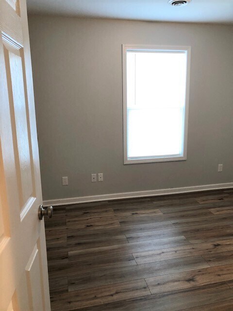 Building Photo - 20963 Honest Ln