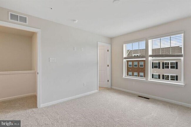 Building Photo - 7104 Delegate Pl