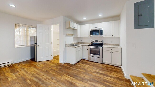 Building Photo - 26 Sunset Terrace