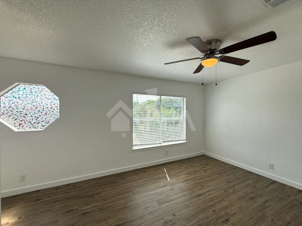 Building Photo - 3713 Candlebluff Dr