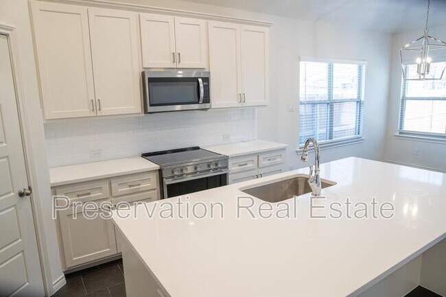 Building Photo - 2925 Gordon Ave