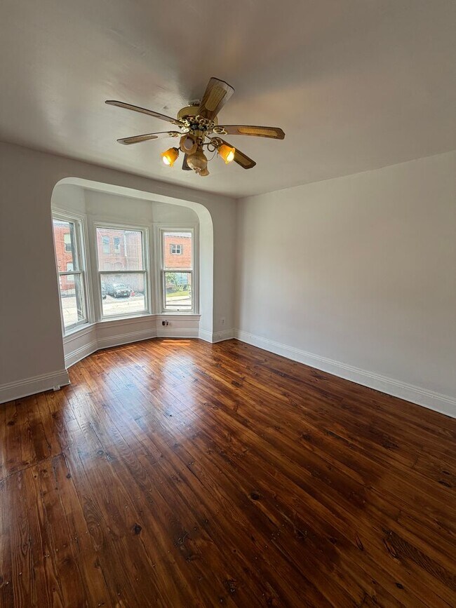 Building Photo - 835 Liden Ave