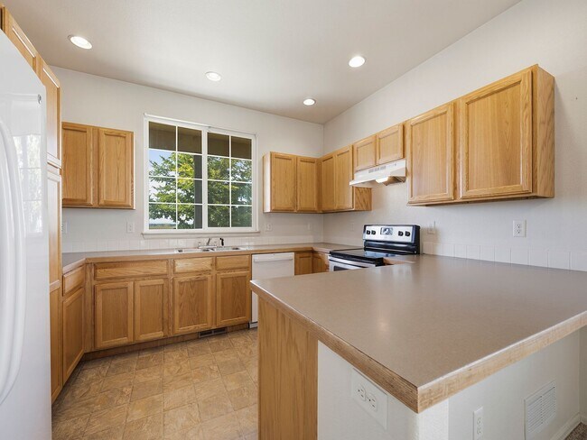 Building Photo - 527 Stoney Brook Rd