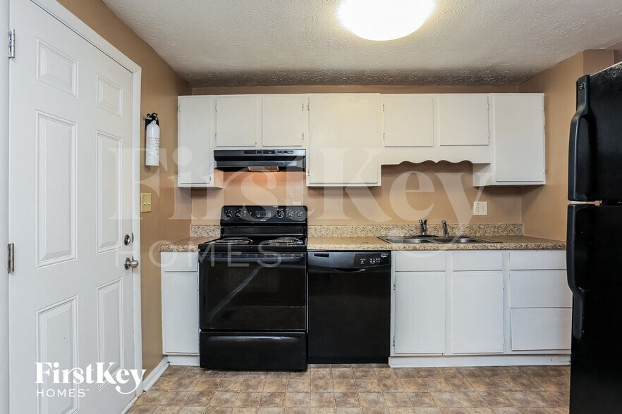 Building Photo - 7624 Becker Ct