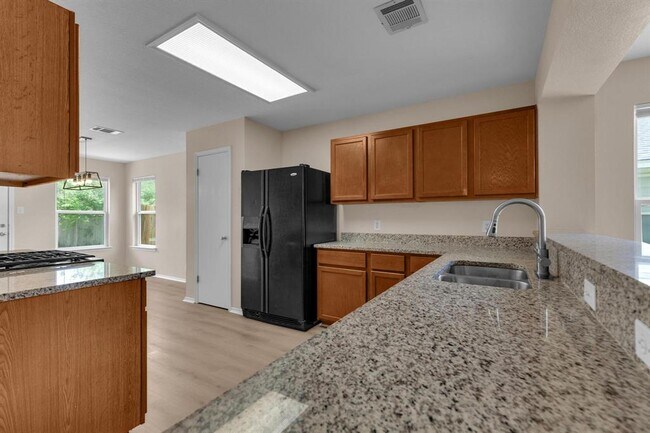 Building Photo - 111 David Dr