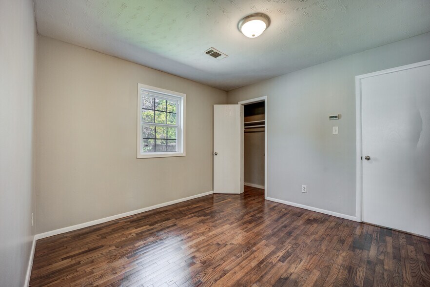 Building Photo - 4313 S 22nd St