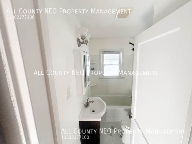 Building Photo - 1620 Highview Ave