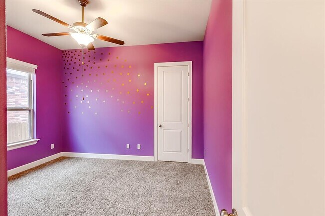 Building Photo - 152 Fort Cobb Way