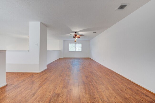 Building Photo - 16464 Beewood Glen Dr